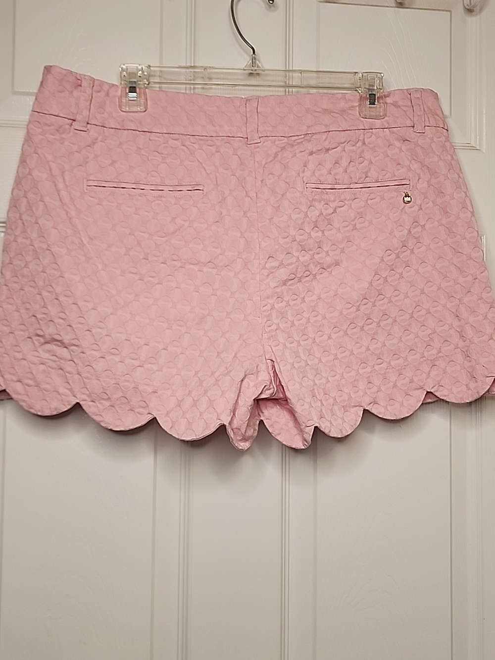 Crown And Ivy Womens Pink Plus Size Mid Rise Textured Scalloped Hem Shorts - Picture 5 of 14